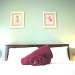 Enrico Hostel Patong
