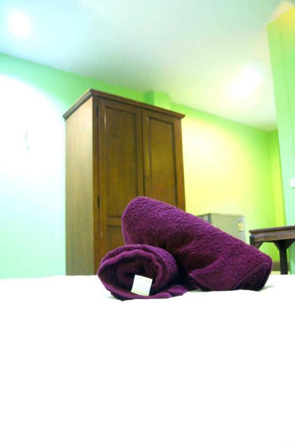 Hostel Enrico Patong